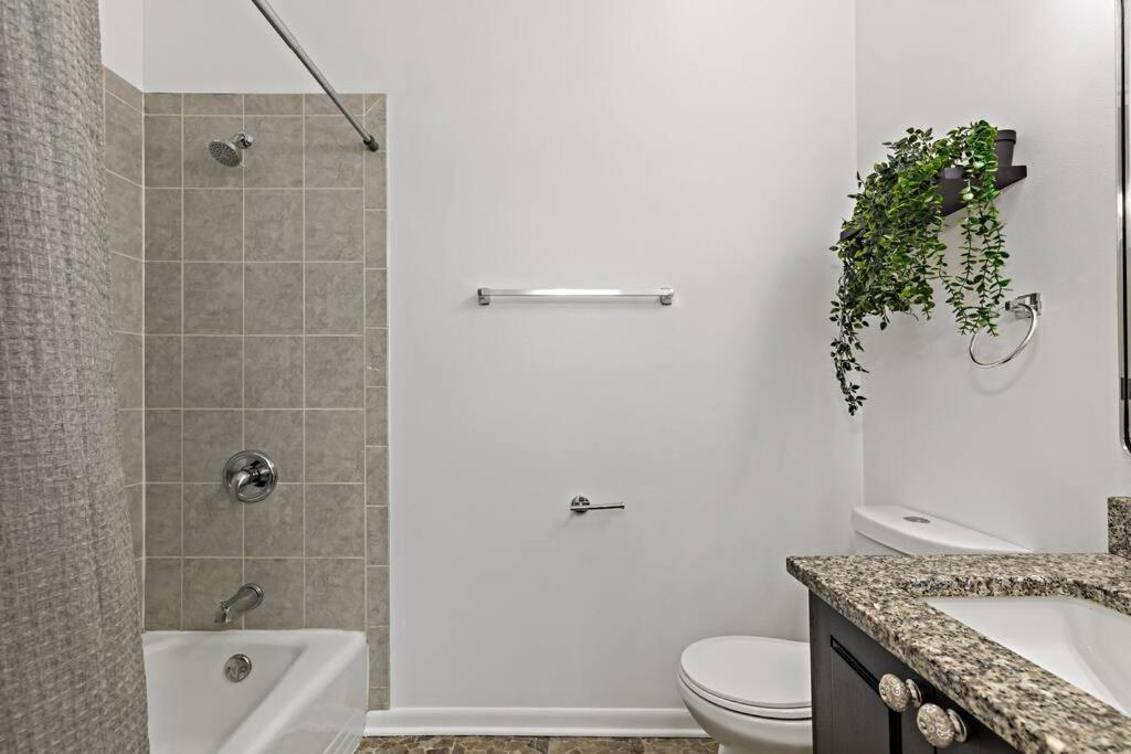 The Penthouse, Lux Stay Near Downtown, Uofc & Lake Chicago Luaran gambar